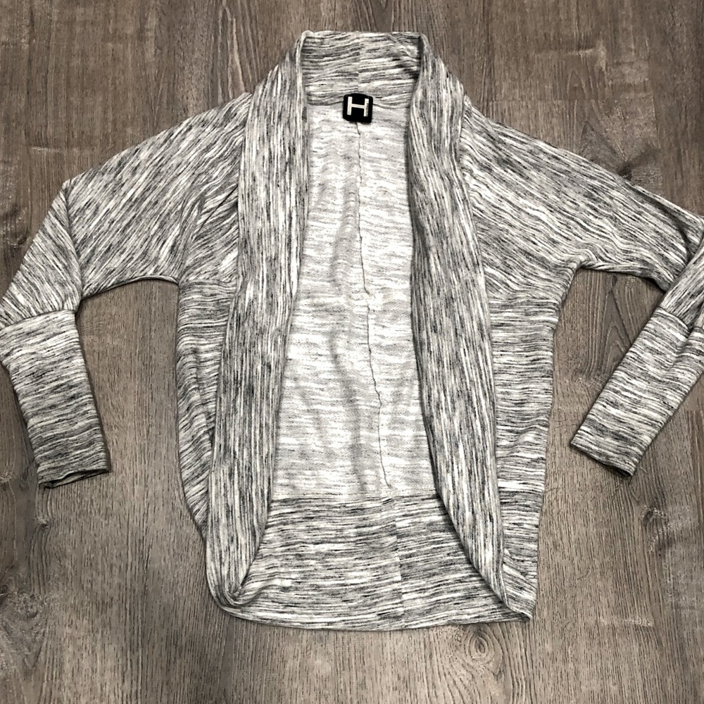 H by Bordeaux. Cardigan. Sweater. Long Sleeve. Small.